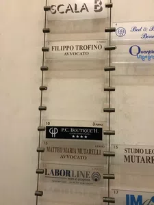 Resarcimiento por gastos, danos, mas reembolso de lo pagado