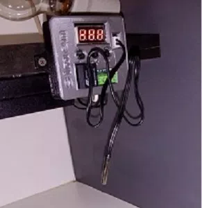 Incubadora simen "base hatcher  no funciona el termostato serv téc ausente