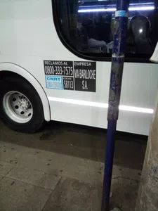 Abandono de persona en la calle y de madrugada por dos horas