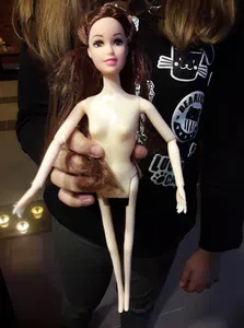 Muñeca pésima calidad