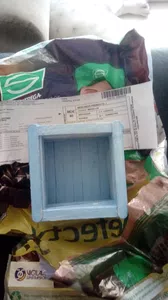 El producto comprado no llego y enviaron una caja echa con palos de madera