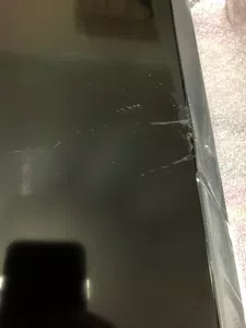Compre un smart en fravega y estaba con la pantalla rota