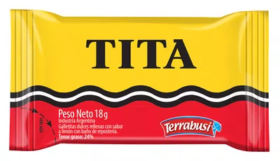 Tita con gusanos y telas de arañas