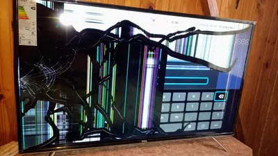 Pantalla rota smart tv 49 tcl