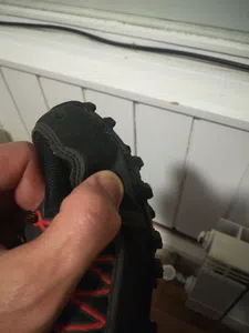 Nexxt se despega la suela y no son waterproof