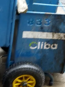 Ocupar lugarconcedemascepillos palas carros sucios frentes mi casa