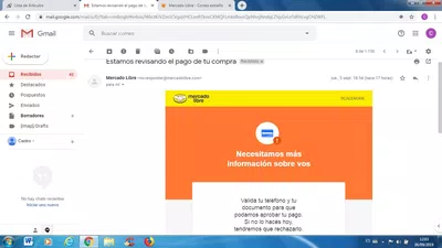 Correo extraño