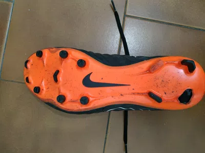 Botines nike rotos