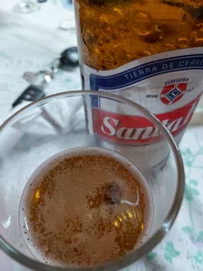 Cuerpo extraño en mi cerveza!!