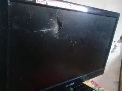 Rotura de pantalla de televisión