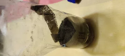 Restos de plástico dentro del paquete