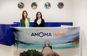 Pague el alojamiento.amoma no pago al hotel