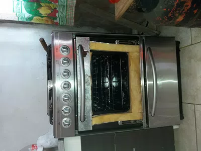 Explotó vidrio del horno