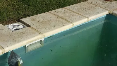 Pileta mal colocada wala