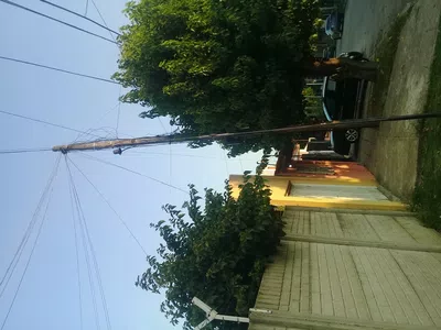 Poste punto de caerse